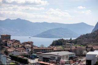 IseoLakeRental - Appartamento Iris - Solto Collina - 9
