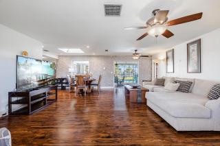 Heated Saltwater Pool, Sleeps 6 - Villa Shangri-La - Cape Coral - 5