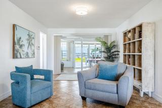 Heated Pool, Ping Pong Table, Sleeps 10 - Villa Sunset Riverhouse - Cape Coral - 1