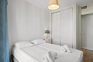 Central and modern Apt by Costarentals - Ref 34 - 2
