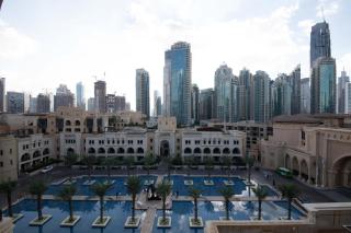 Chic 2BR with Burj Khalifa View in Souk Al Bahar - 6