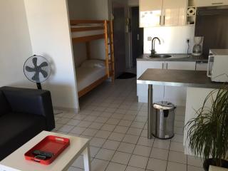 Deux Pièces Cabine à 150m de la Plage, Vue Canal - FR-1-338-373 - Sète - 6