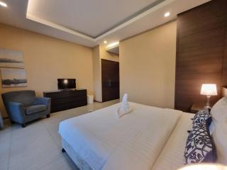 Midas Pool Villa - 9
