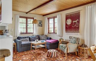 Beautiful Home In Højby With Wifi - Højby - 8