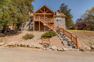 Ozark Livin' Lodge - 3