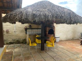 Excelente casa na Praia do Coqueiro com 4 suítes a 100m da praia - Coqueiro - 1