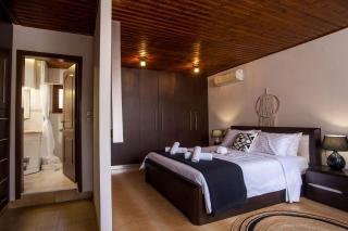 Hriska Luxury Villa - Ixia - 8