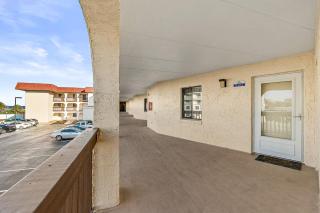 Unit 8204 - Ocean & Racquet Resort - 8