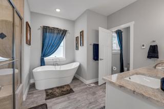 Stunning Lakeview Retreat residence - Branson West - 6