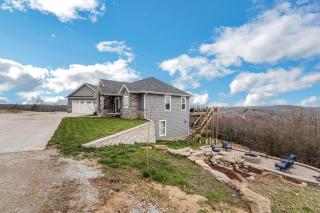 Stunning Lakeview Retreat residence - Branson West - 2