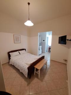 Persefoni's Room - Nea Kios - 0