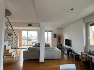 Penthouse Suite - Skyline view - Busto Arsizio - 4