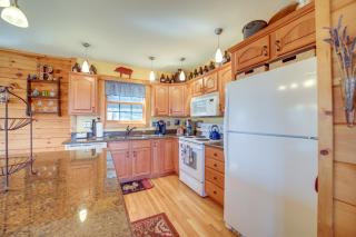 Waynesville Vacation Rental with Mountain Views! - Waynesville - 4