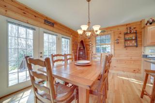 Waynesville Vacation Rental with Mountain Views! - Waynesville - 1
