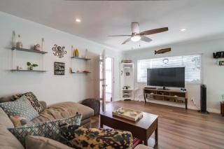 Baywatch Retreat - San Diego - 6