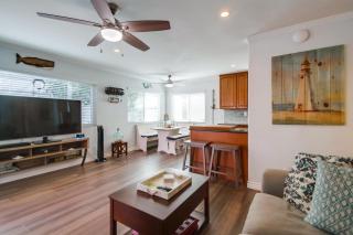 Baywatch Retreat - San Diego - 5