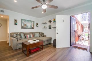 Baywatch Retreat - San Diego - 3