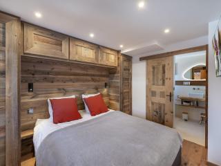 Appartement de charme avec cheminée et balcon ensoleillé à Courchevel - FR-1-564-84 - 4