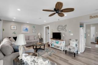 Regency Cabanas E1 - 3