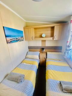 B47 Caravan Seven Bays - 5