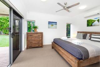 Modern Pet Friendly 3BR Home, BBQ, Fenced Backyard - Trinity Beach - 6
