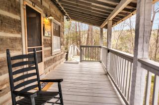 Bear Creek Cabin, Hot Tub, 1089 of FREE Attraction tickets for each paid day, Dollywood and More - Sevierville - 6