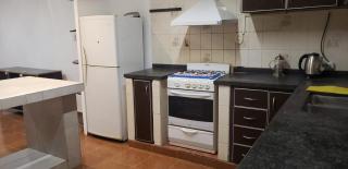 Casa con garaje sobre avenida - Santiago del Estero - 5