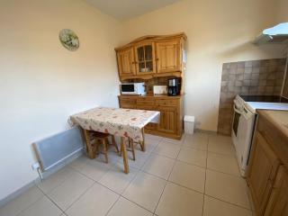 Maison de Ville à Fouras avec Jardin et Garage, Proche Plages - FR-1-709-38 - 8