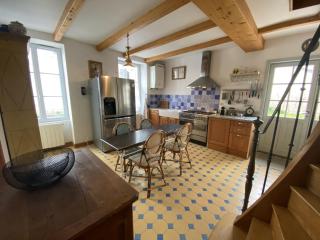 Vaste Maison au Coeur de Fouras, Proche Plages et Commerces, Idéale pour Familles - FR-1-709-39 - 2