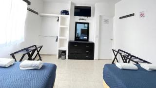 Habitacion Privada Ejecutiva Minisplit Amenidades 2 - 3