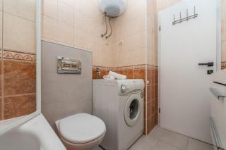 Erholung free garage space - 7