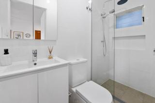 Cosy Cottage Above the Hawkesbury w/ Jetty - Mooney Mooney - 4
