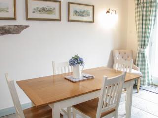 No 2 The Stables - Llangefni - 6