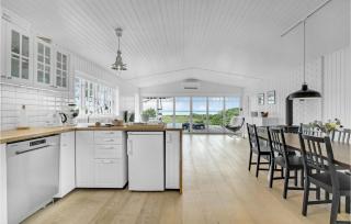 Three-Bedroom Holiday Home In Knebel - 7