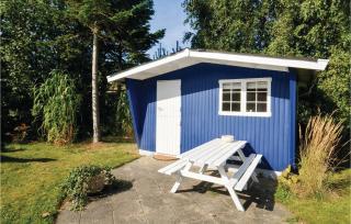 Three-Bedroom Holiday Home In Vaggerlose - 1