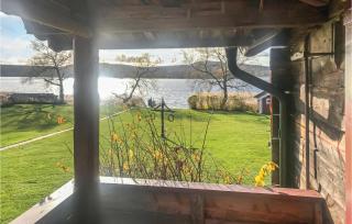 Beautiful Home In Botolfsbo With Sauna - - 4