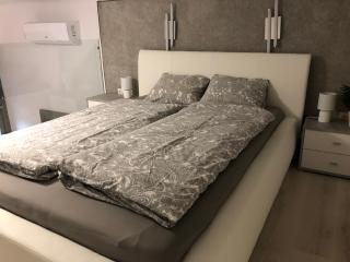 Hunyady Gallery Apartment - 9