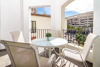 Harbor Getaway in the Heart of Puerto Banus With Walking dictance to everything - Marbella - 1