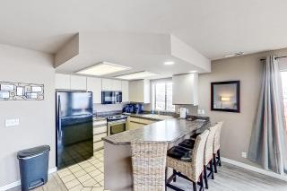 Lake Chelan Shores Sleek Stunner 19 to 4 - Chelan - 5