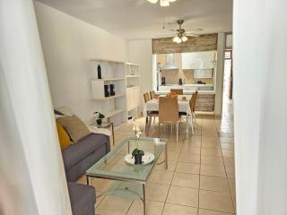 HOLIDAYS BEACH & POOL ,AIRCOND , Las Americas - 7