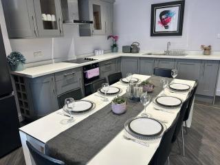 Sugar Hill Suite by Sasco Apartments - 1