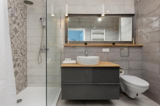 Wola Apartment with Balcony Sokołowska by Noclegi Renters - 5