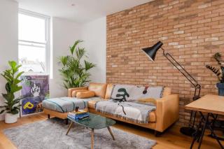 Stylish & Modern 1BD Flat in the Heart of Hackney - 0