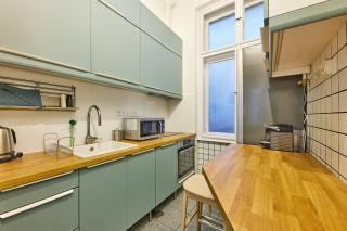 Uhu's Golden Soho Residence - 4