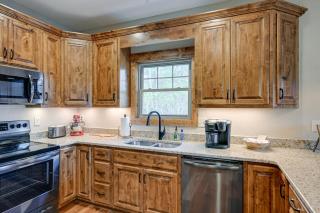 Smoky Mountain Cabin Rental Game Room, Fire Pit! - Andrews - 3