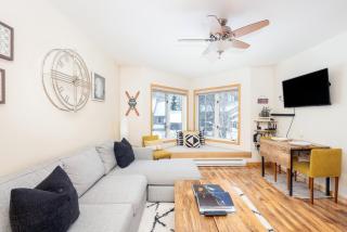 Modern Comfort on River Trail - Mountain Views, Hot Tub condo - 9