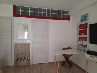 ADG Emilia 10 Appartamenti Del Garda - 0