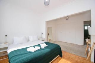 Cozy and Sunny Family Apartment - Lisbon - 6