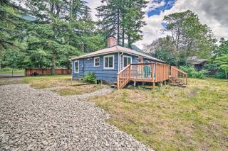 Mtn-View Deck and Fire Pit Modern Gold Bar Escape - 8