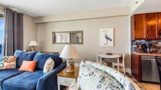 Laketown Wharf #1202 by Nautical Properties Vacation - 3